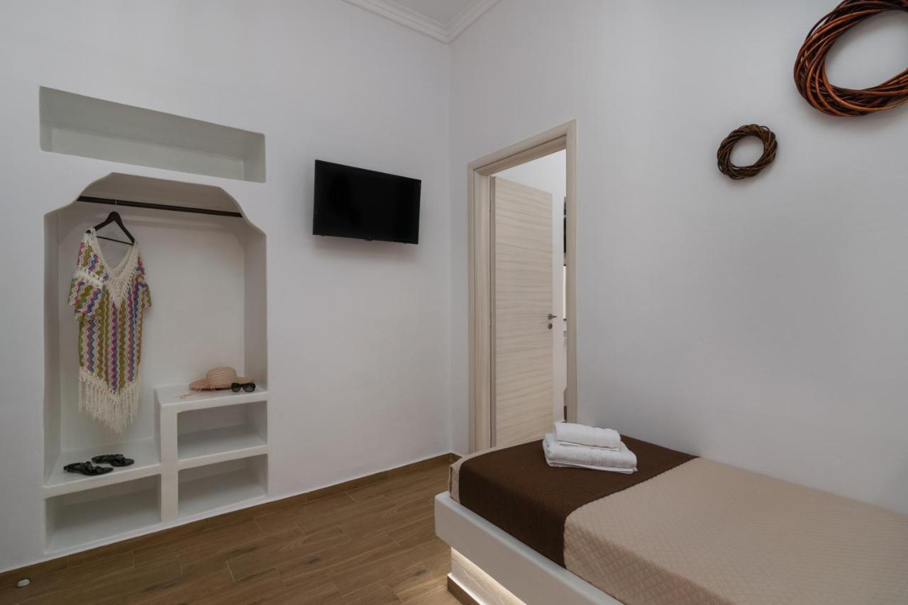Holiday Home Triovasalos Milos エクステリア 写真