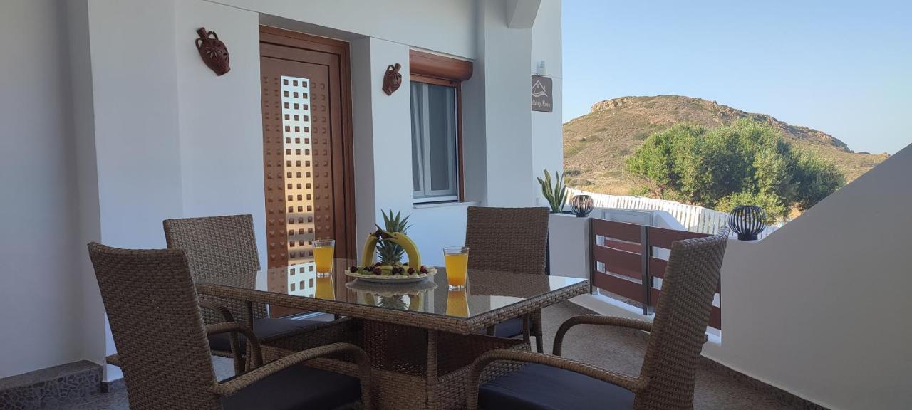Holiday Home Triovasalos Milos エクステリア 写真